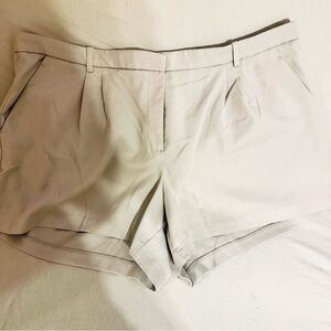 Abercrombie & Fitch Curve Love size 35 Women's Light Tan Shorts EUC